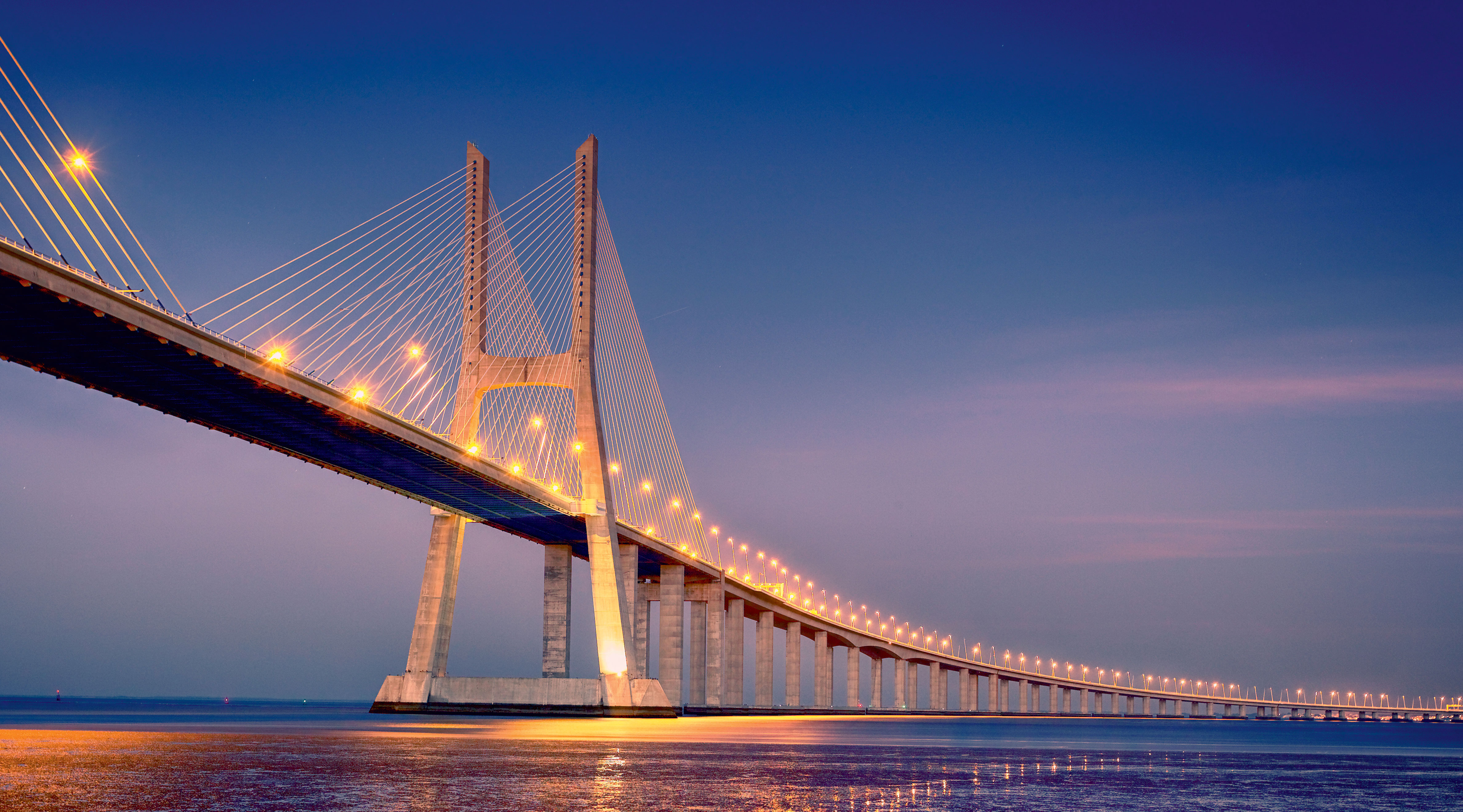 Worli Sea Link View - Luxury Flats in Worli